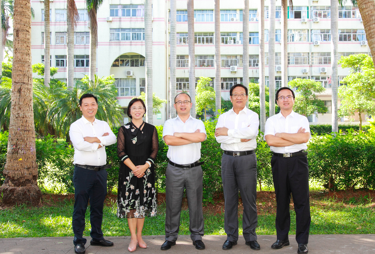 热烈庆祝海南师范大学“中国特色自由贸易港意识形态风险防控研究团队”入选海南省“双百”人才