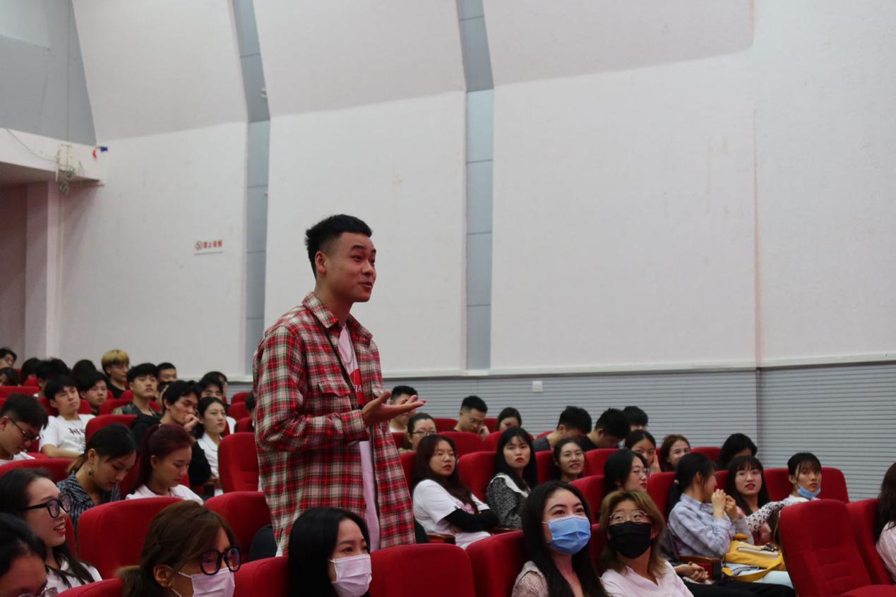 海南省創業導師李修來博士為音樂學院學生作講座