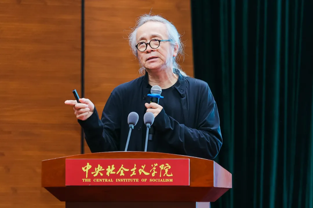 环境设计系主任王沫副教授做全国室内设计教育大会主旨发言